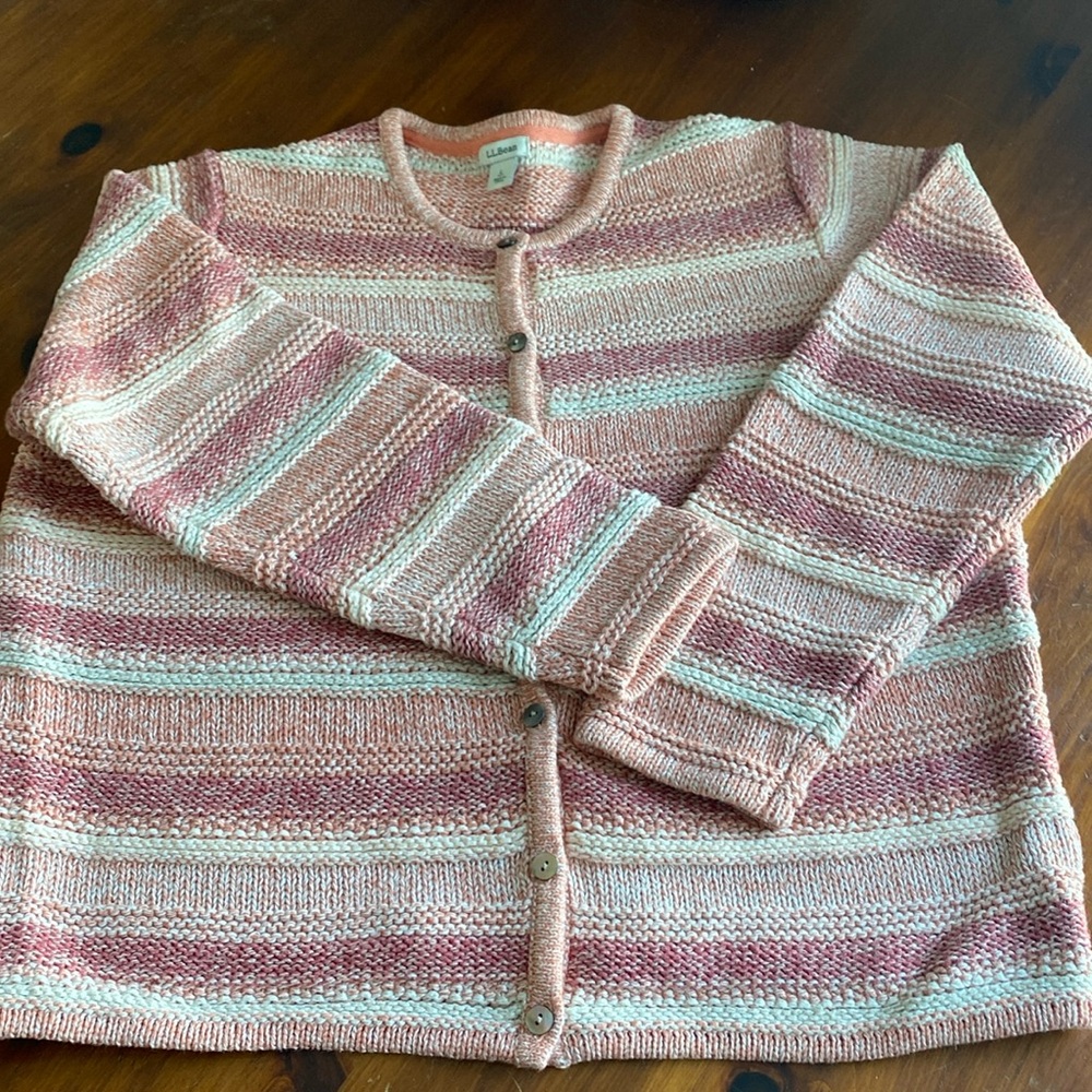 L.L. Bean women’s size large cardigan sweater